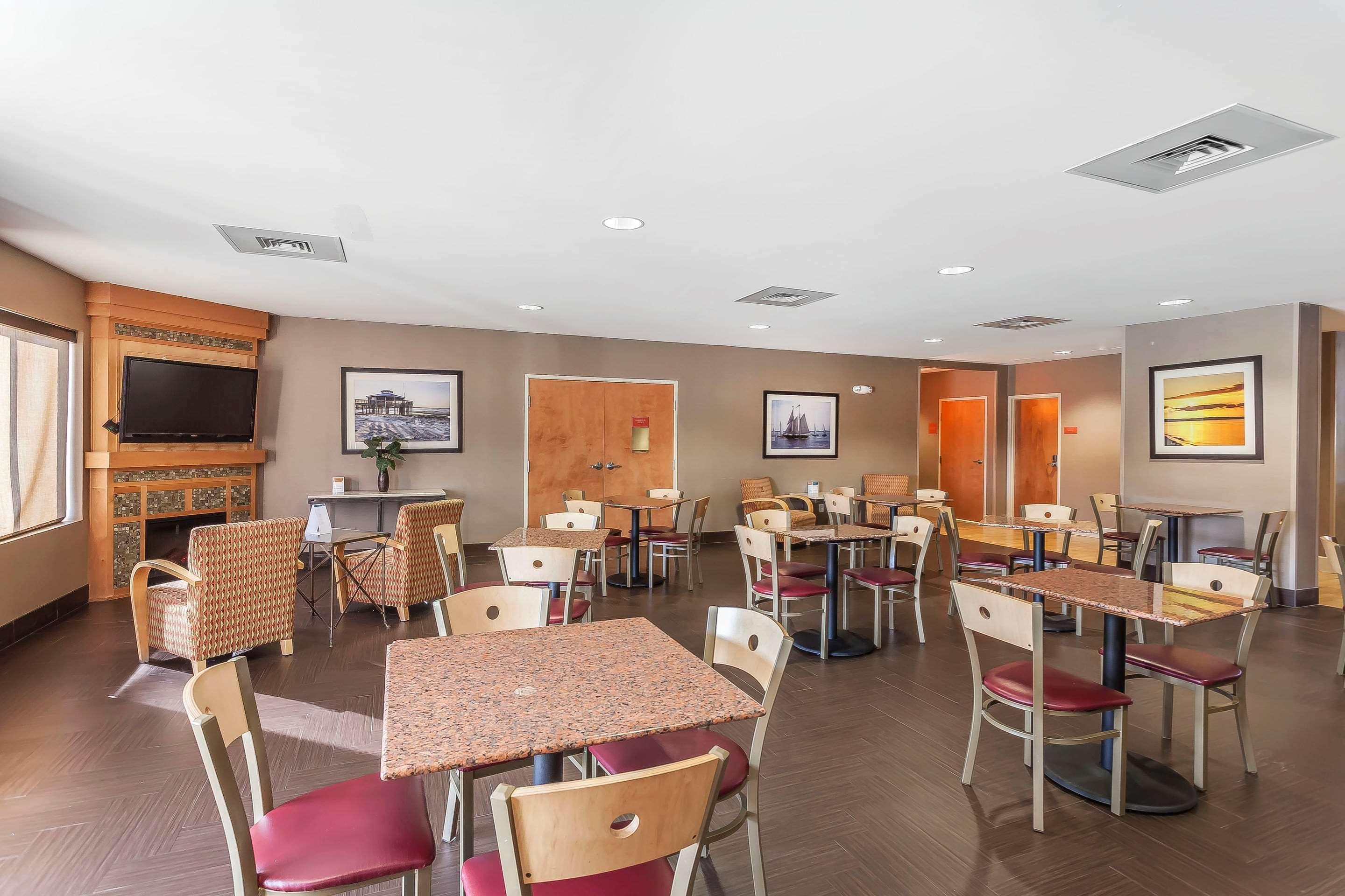 Comfort Suites Suffolk - Chesapeake Exteriör bild
