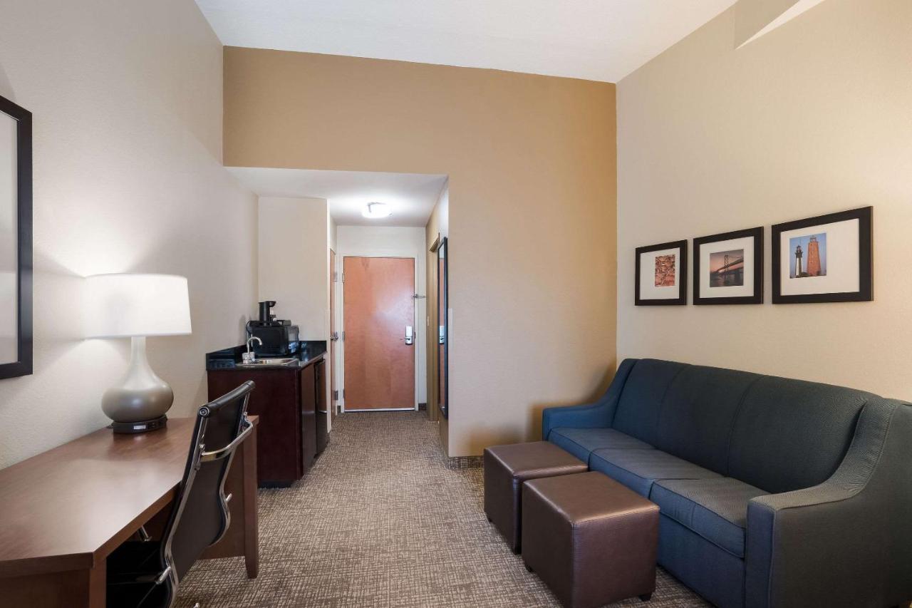 Comfort Suites Suffolk - Chesapeake Exteriör bild