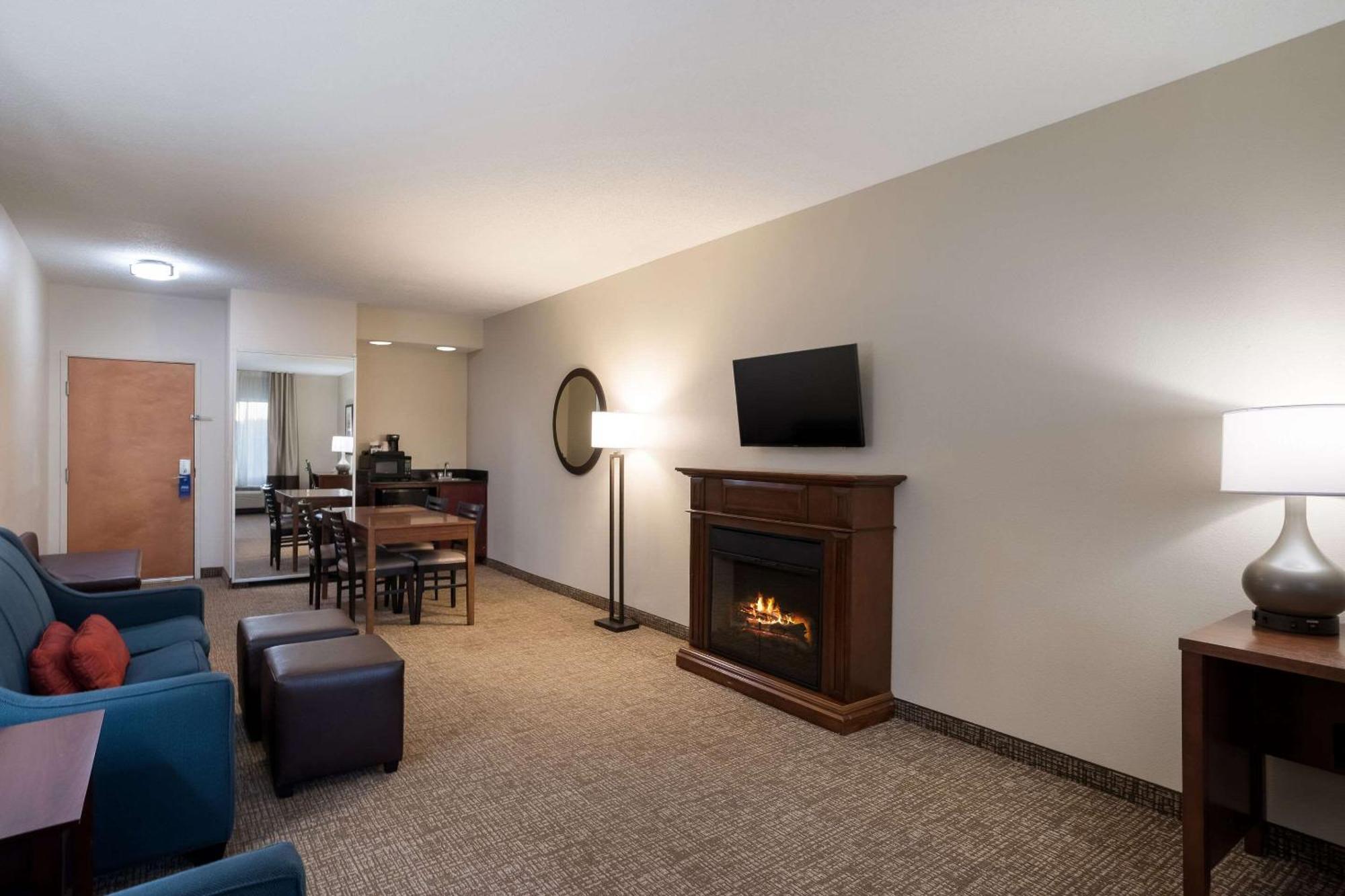Comfort Suites Suffolk - Chesapeake Exteriör bild
