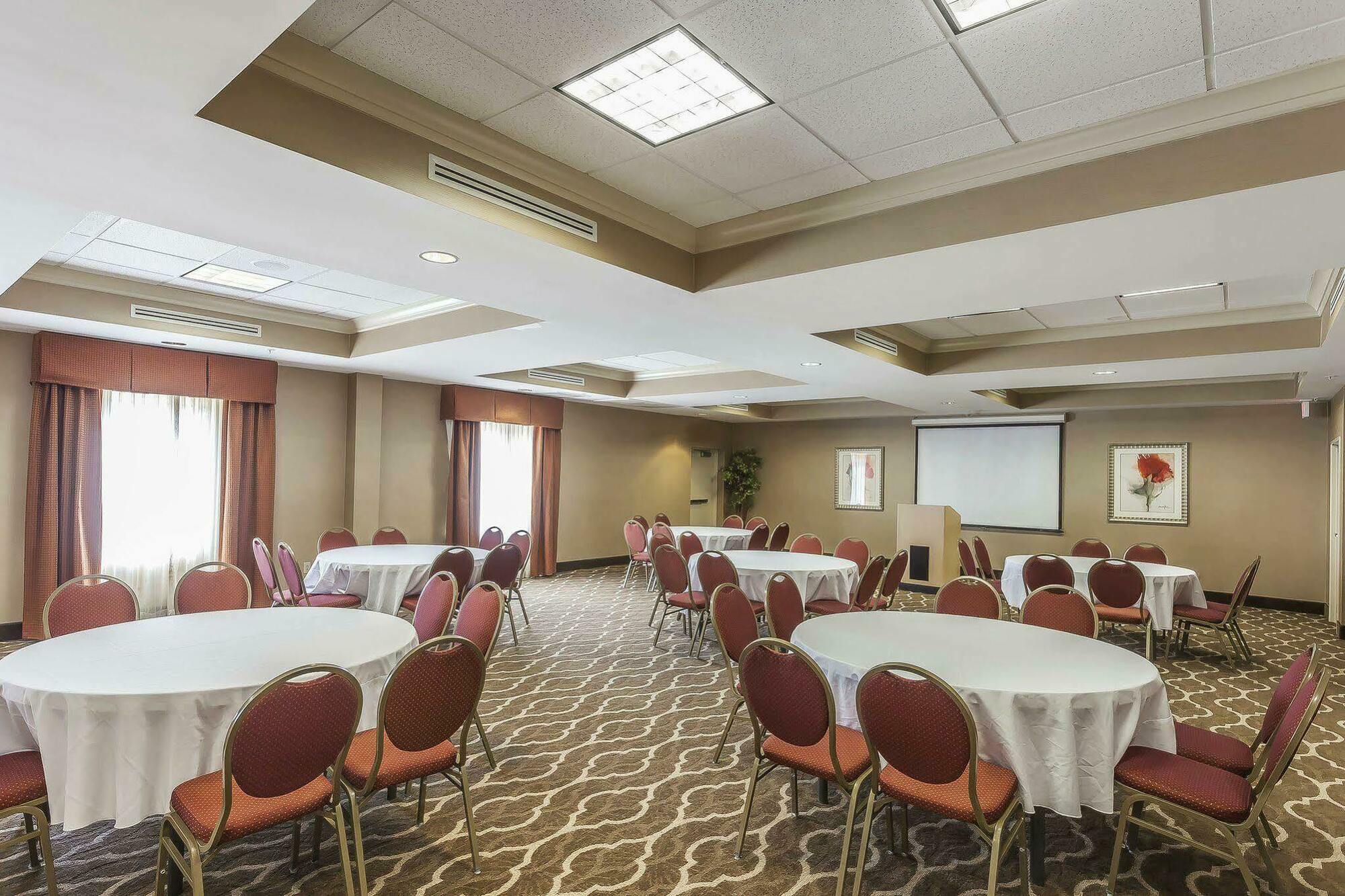Comfort Suites Suffolk - Chesapeake Exteriör bild